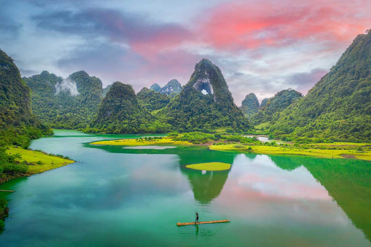 Angel Eyes Mountain - World Mate Travel