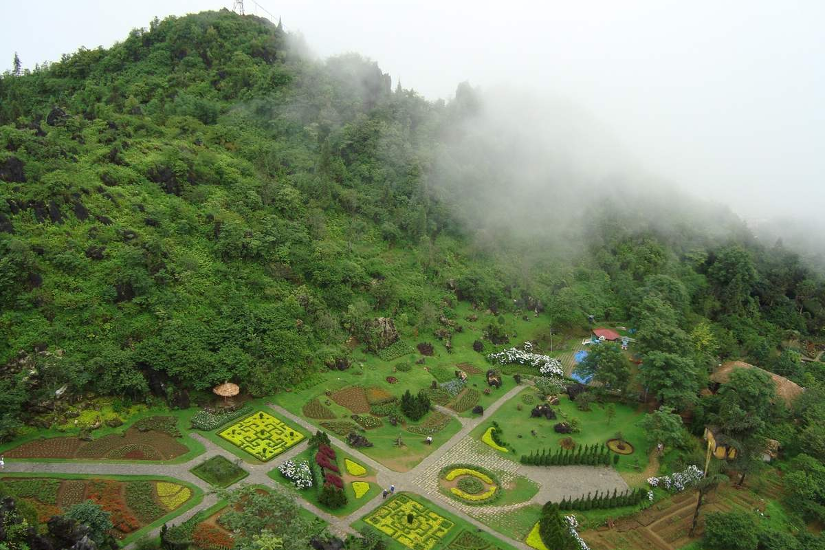 A scenic trail on Ham Rong Mountain
