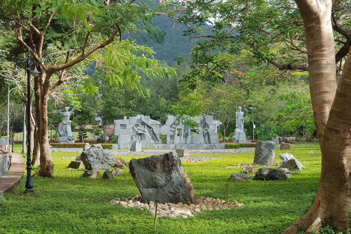 Hang Duong Cemetery