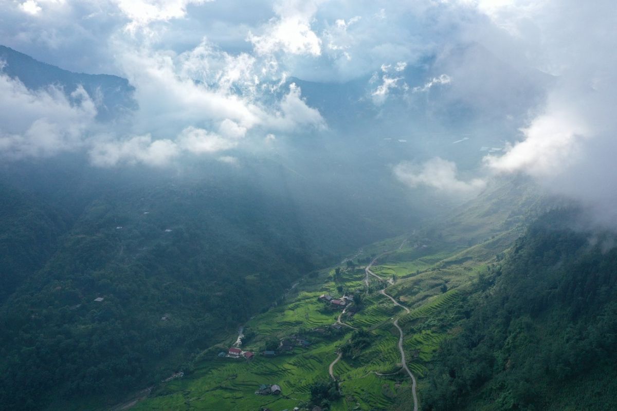 Overview of Cacat Village from Cable car Fansipan, Sapa