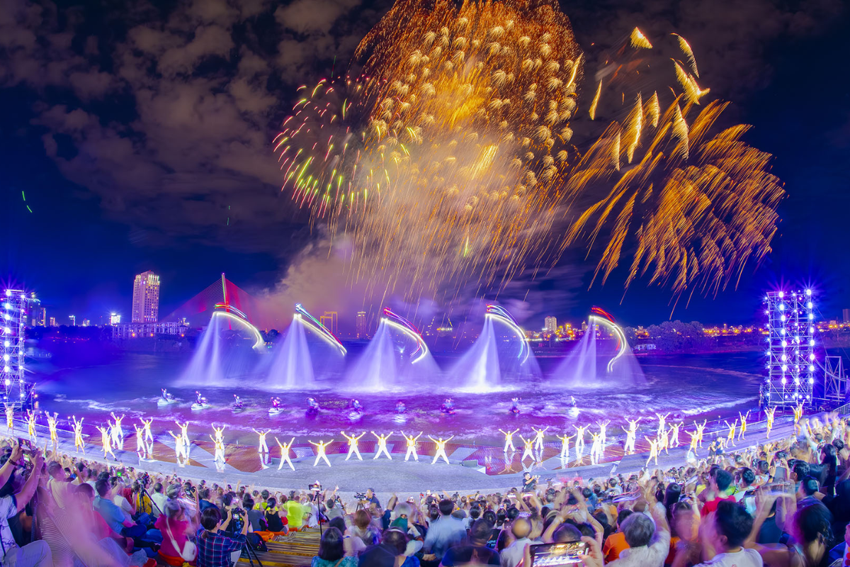 Crowd enjoying the International Fireworks Festival in Da Nang