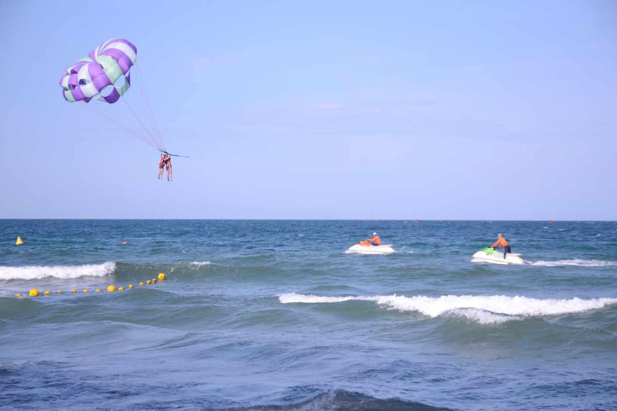 Beautiful beach in Da Nang with gentle waves and clear skies