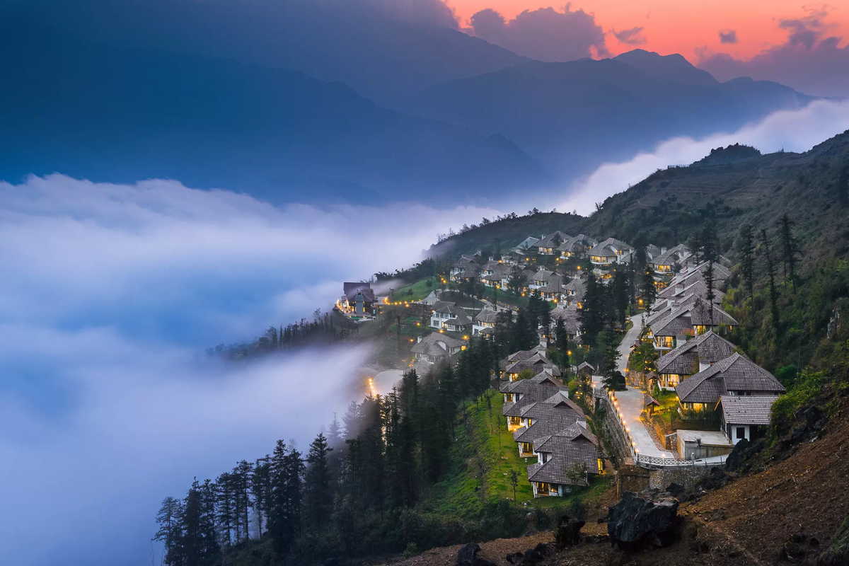Foggy morning in Sapa town