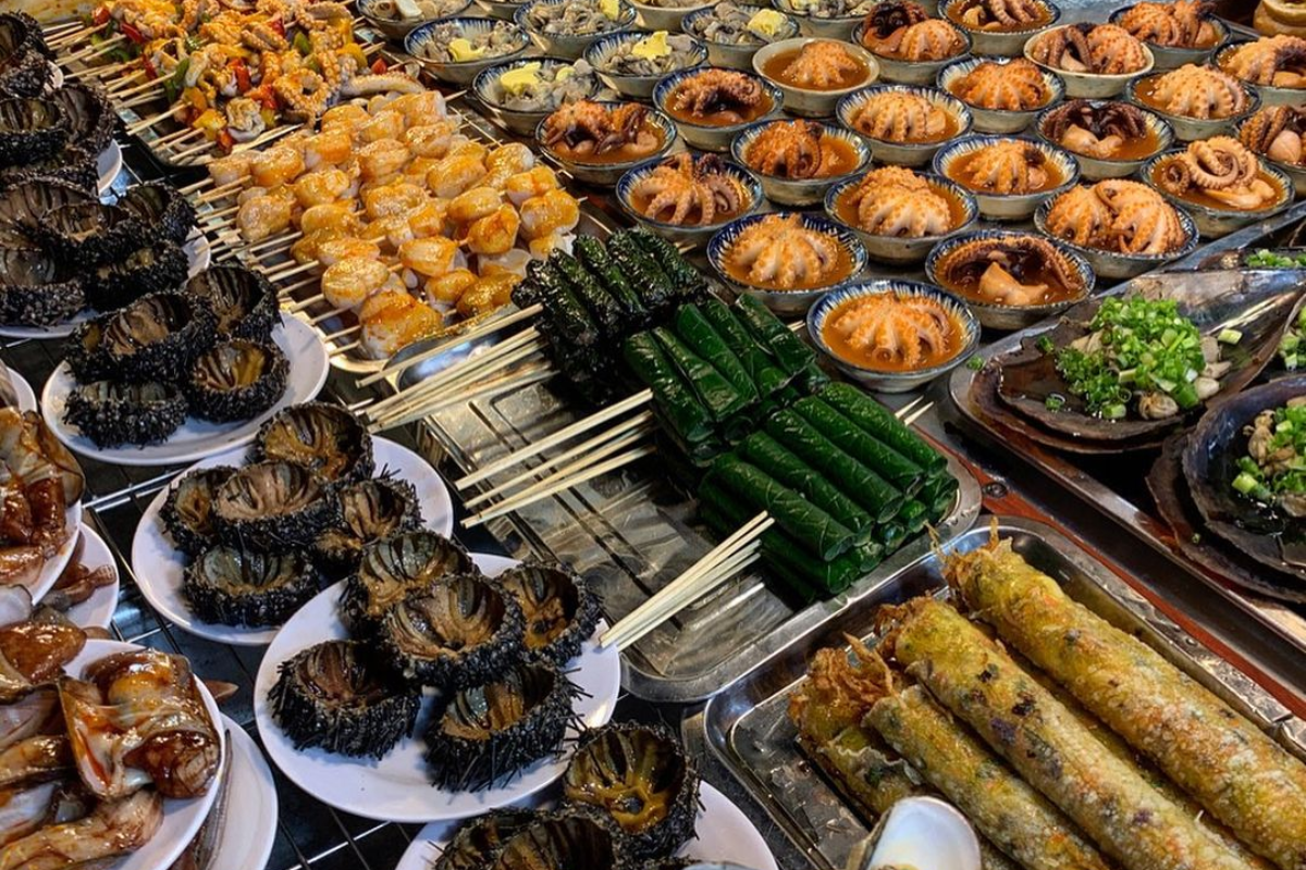 Food stalls in Phu Quoc Night Market