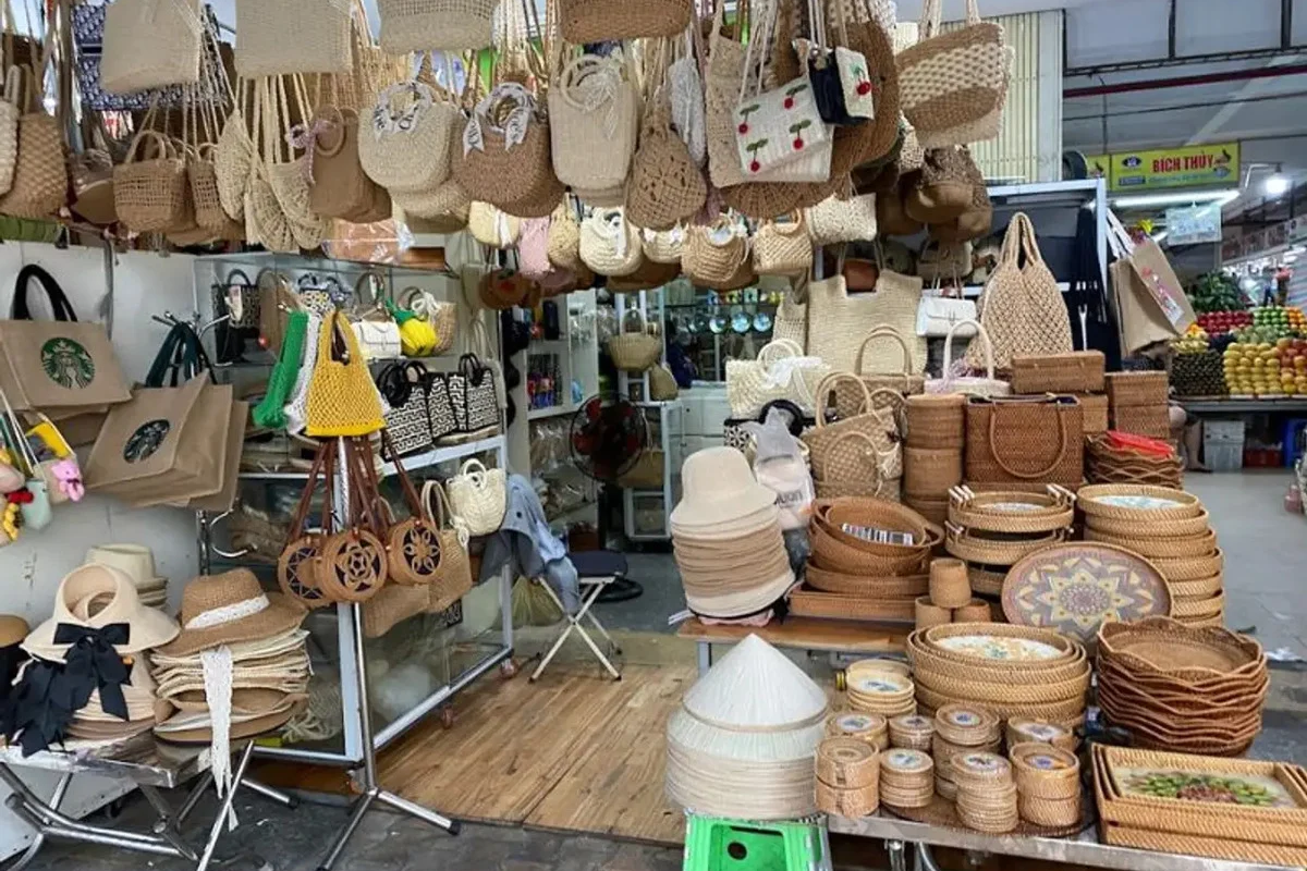 Traditional handicrafts made from sedge and rattan at Han Market