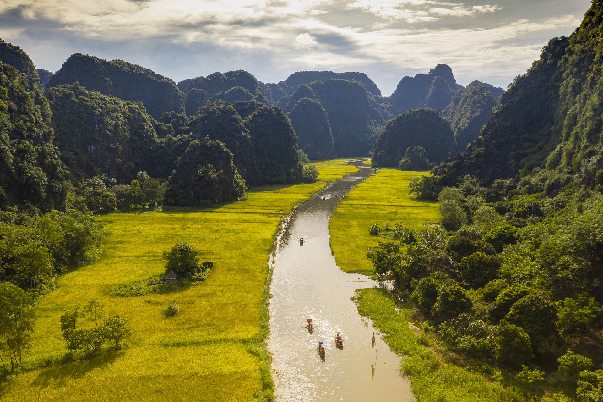 ninh binh tam coc, trang an grottoes tour 