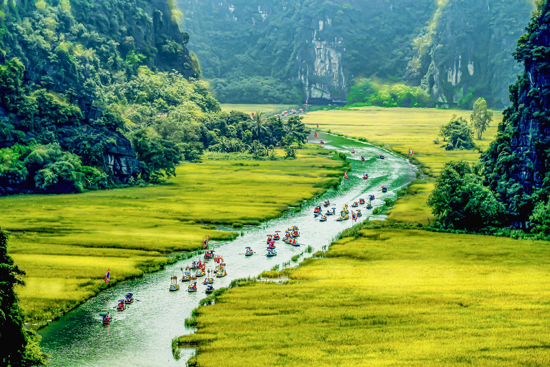 trang an grottoes 