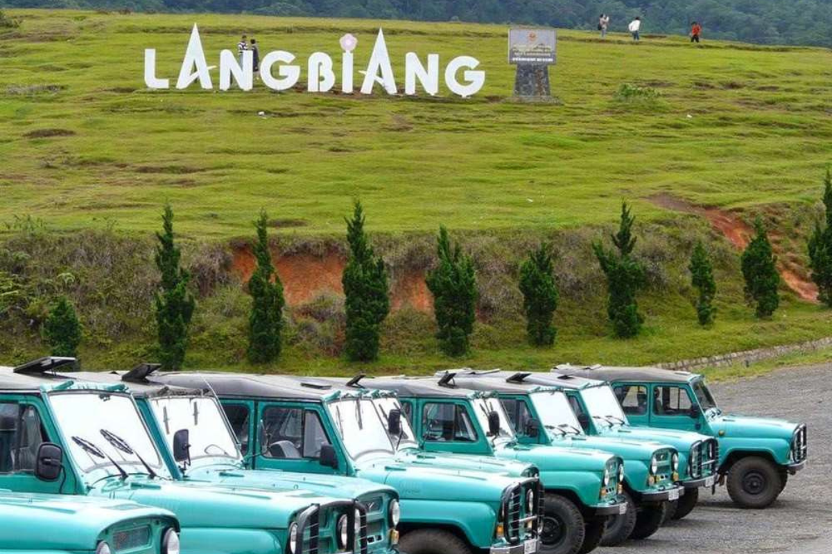 Jeep Ride to Lang Biang