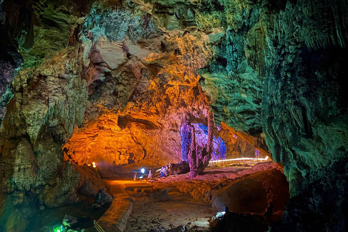 Inside Nguom Ngao Cave with stunning stalactites