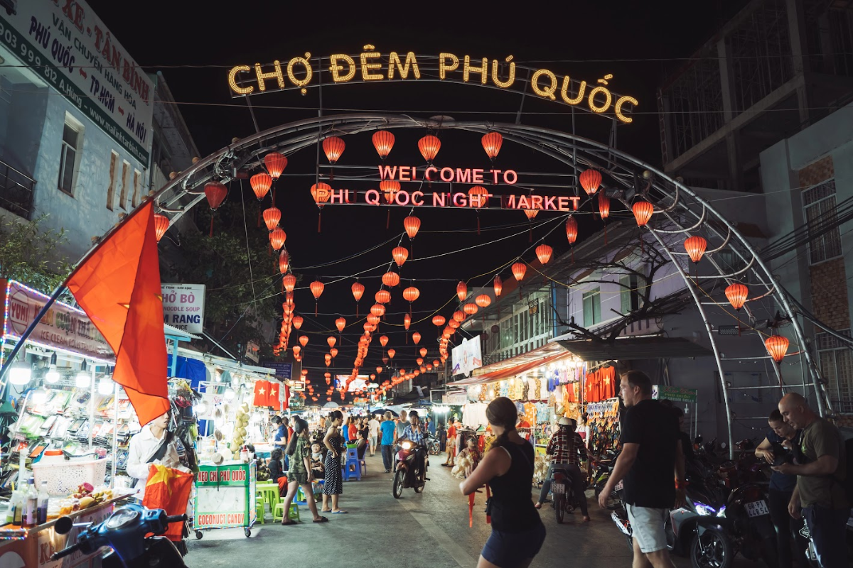 Dinh Cau Night Market at night