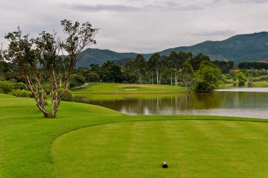 Sky Lake Resort & Golf Club
